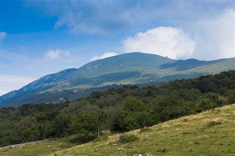 Trekking route in San Zeno di Montagna, from Lumini to Prada